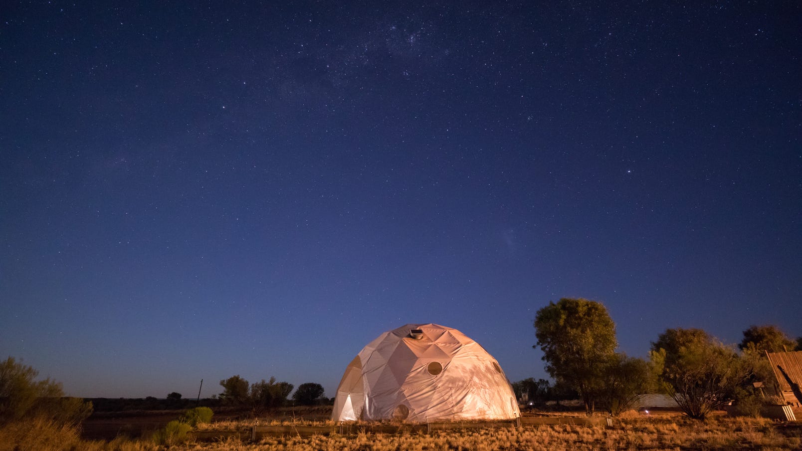 Earth Sanctuary eco dome in Red Centre