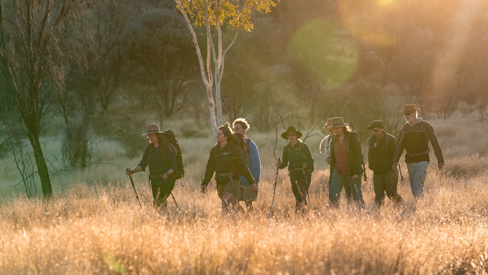 Group-walking-Larapinta-Trail